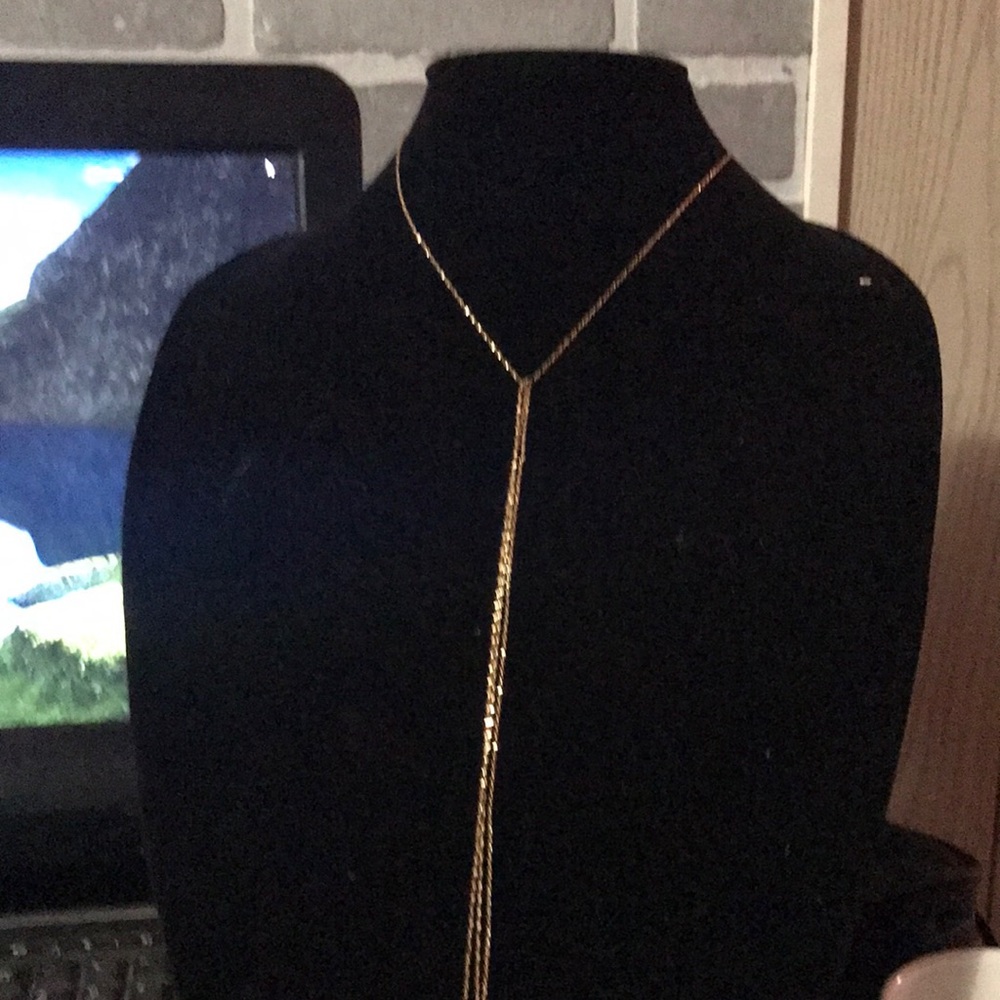 Goldtone necklace